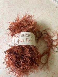 Moda-dea Yarn Fur Ever New 1.75 Oz Cinnamon Twist 0018 - Picture 1 of 3