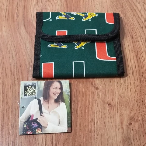 University Miami Hurricanes Sebastian Ibis Bifold Wallet NWT Broad Bay Cotton Cover