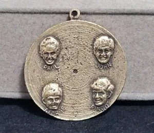 Original 1964 The Beatles Metal Souvenir Necklace Charm Medallion Record Pendant - Picture 1 of 5