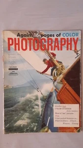 Photography - August 1953 - English - Magazine - 124 pag - Bild 1 von 2
