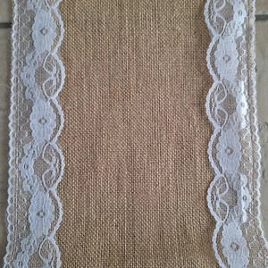 TISCHLÄUFER SACKLEINEN JUTE SPITZE TISCHDEKO HOCHZEIT NEU TISCHDECKE Hochzeit - Bild 1 von 1