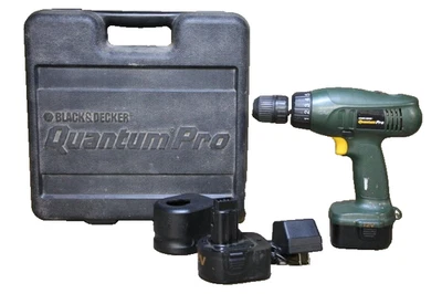 Taladro Black & Decker Quantum Pro QP1800 con 2 baterías estuche manual probado Foto 1 de 4