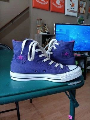 Purple Chuck Taylor All-stars Size Mens 4 Womens 6 Unisex - Image 1 of 4