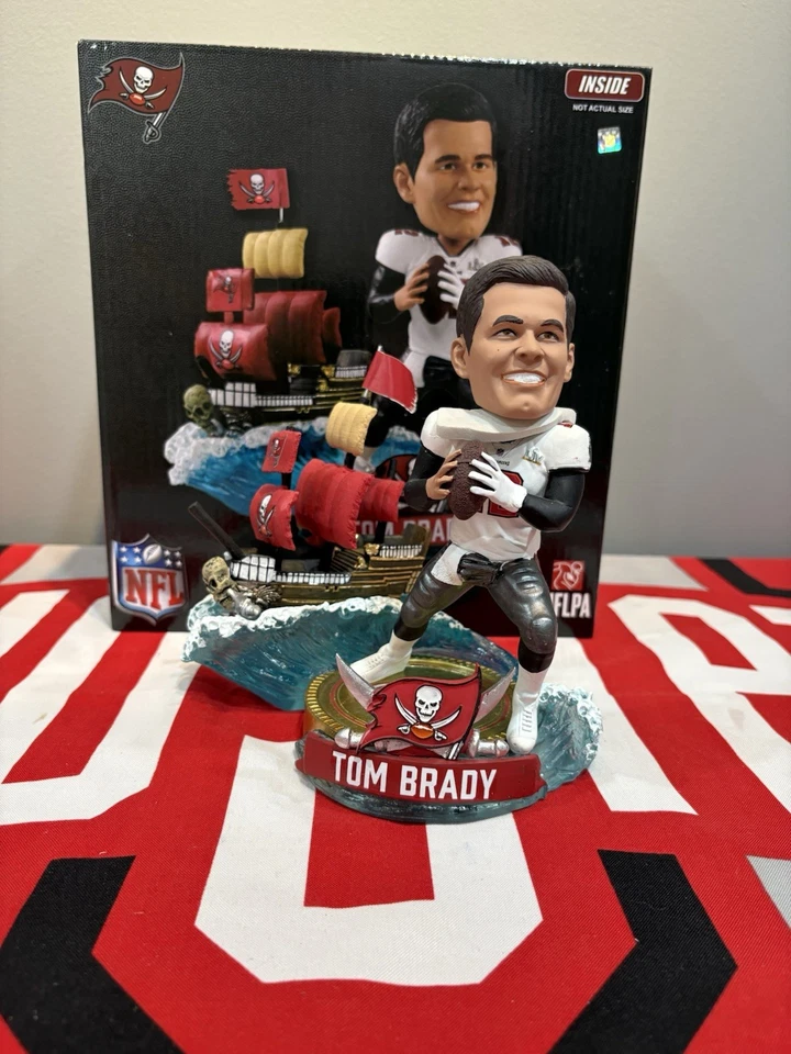 Tom Brady Tampa Bay Buccaneers Super Bowl LV Barco Pirata Bobblehead Foto 1 de 1