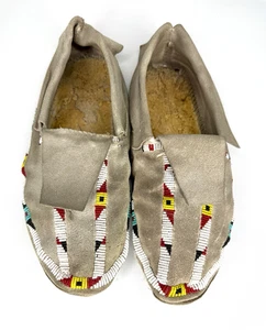 VTG Plains Style Handmade Beaded Leather Moccasins Lane Stitch Oklahoma Powwow - Picture 1 of 17