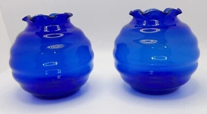 Vintage 2 Cobalt Blue Ball Vases Horizontal Ribbed 4 1/2" Tall & Ruffled Top - Picture 1 of 5