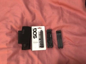 SOG Power Access Deluxe with Sheath and Accessory Bits - Pliers, Knife - Picture 1 of 6
