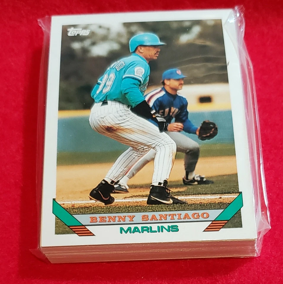BENNY SANTIAGO - 1993 Topps Traded  - (75 Cards) - #44T  - Image 1 of 1
