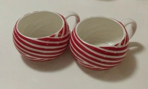 Starbucks Holiday Round Red & White Ball Of Yarn Mug 12 Oz 2013 Set Of 2 New - Picture 1 of 7