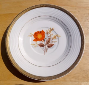 Piattino rosa Vermillion con ampia fascia alloro oro diametro 6" - Foto 1 di 4