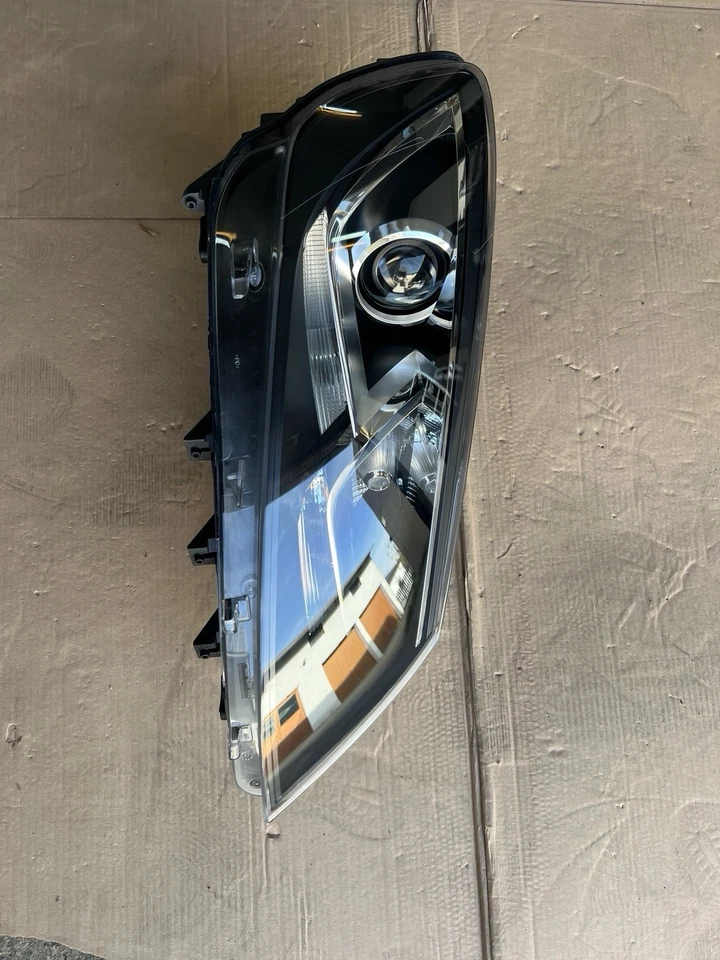 Seat Alhambra 7N Bi-Xenonscheinwerfer Rechts 7N5941752 - Bild 1 von 4