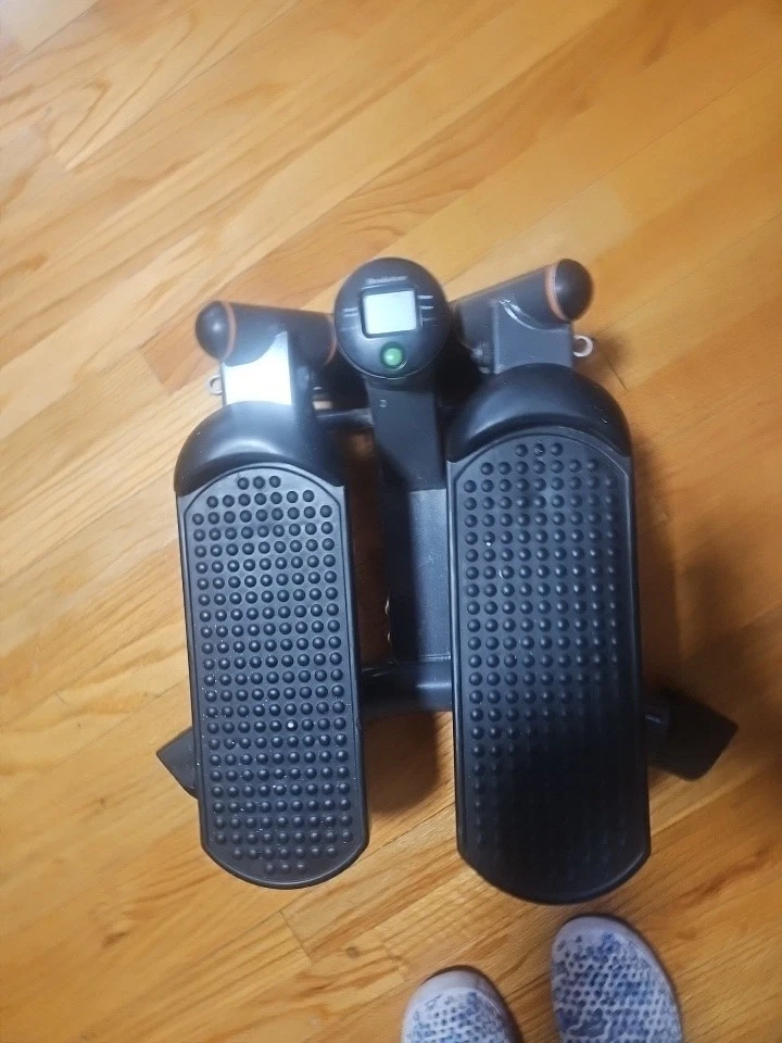 Broikstone twist and step pro-form mini stepper .  - Image 1 of 3