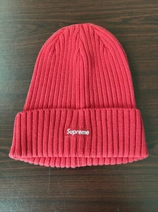 Supreme Red Beanie - Picture 1 of 4