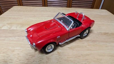 Sunnyside Ford Shelby Cobra 427 SS7718 Model Red 1:24 Scale  - Image 1 of 4
