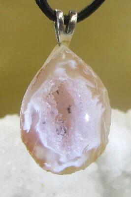 ACHAT    GEODE    Edelstein    Anhänger  silberfarbene Öse     Nr.100 - Bild 1 von 2