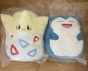 Togepi & Snorlax Squishmallows 12 pollici - Esclusiva Centro Pokémon - In mano - Foto 1 di 1