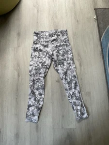 Leggings deportivos Athleta para mujer talla pequeña S tie dye gris negro - Imagen 1 de 4