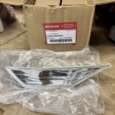 Genuine Honda Left Side Marker Indicator Lamp - Civic FK7 & FK8 Type R 2017-2021 - Image 1 of 4