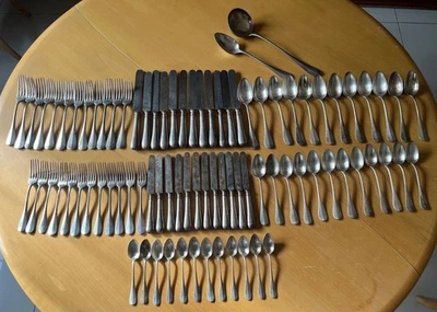 Juego de cubiertos francés Christofle Fidelio Baguette para 12 con desgaste 86 piezas. Foto 1 de 4