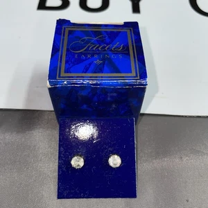 Vintage Avon 1988 Facetten Ohrringe. Neu im Karton. - Bild 1 von 7