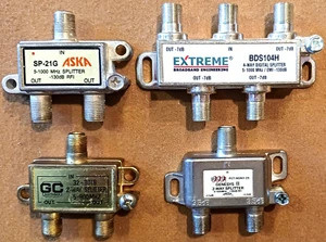 Extreme 3-Way Digital Coax Cable Splitter BDS104H + (3) 2-Way Splitters - Picture 1 of 4