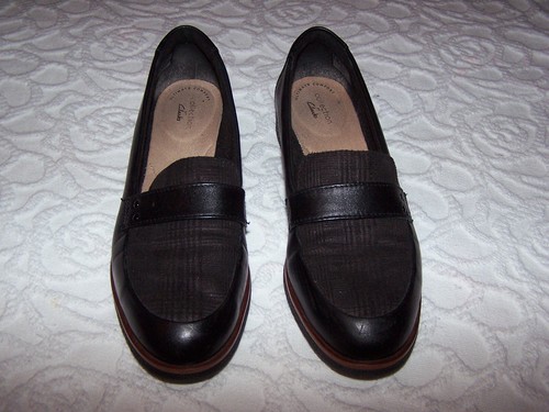 Mocassino Clarks Sharon Gracie in pelle nero e grigio taglia 8 5 M