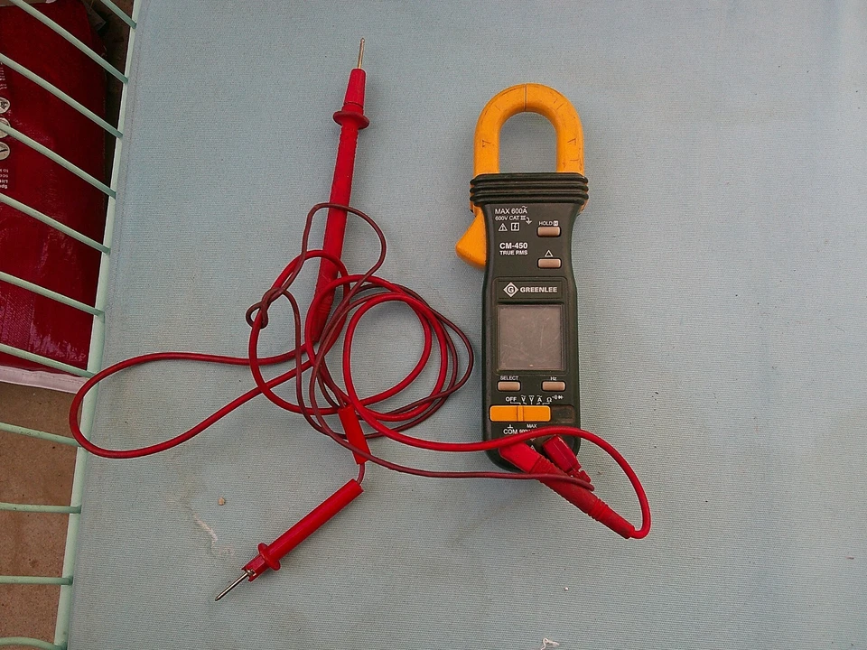 MULTÍMETRO PINZA Greenlee con cables CM-450 Foto 1 de 1