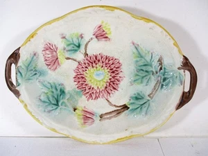 19. Jh. Majolika 11 1/2" L ovale niedrige Schüssel mit 2 Griffen, Blume & Blatt helle Farbe - Bild 1 von 4