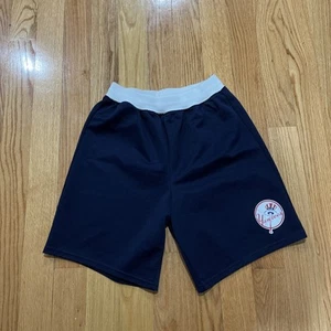 Vintage Majestic New York Yankees Shorts Mens L Baseball Mesh Shorts USA Made - Picture 1 of 4
