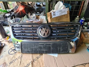Original VW Passat B6/3C Kühlergrill PDC 3C0853651B 03.2005-09.2010 - Bild 1 von 6