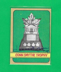 CARTOLINA AUTOGRAFA HOF DAVE KEON 1972-73 O-PEE-CHEE FOGLIE D'ACERO CONN SMYTHE TROPHY - Foto 1 di 1