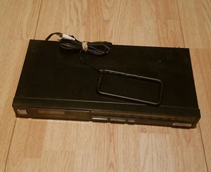 Vintage Fisher FM-39 Studio-Standard AM/FM Stereo Synthesizer Tuner Untested - Picture 1 of 10