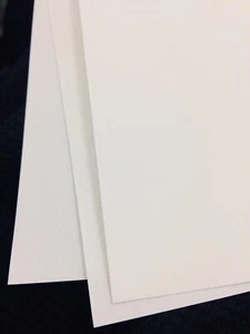 PREMIUM LIGHTWEIGHT WHITE HAMMER PAPER A4 SHEET x10 RIPPLE EMBOSSED 80gsm - Picture 1 of 8