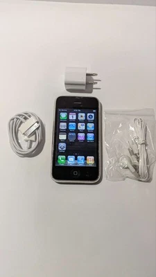Apple iPhone 3G and 3G 8,16,32gb WIFI - Image 1 of 3