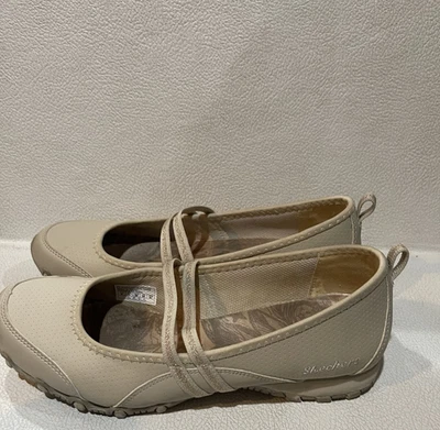 Zapatos para mujer Skechers Active Bikers Face Value talla 8 estilo #22030 naturales Foto 1 de 4