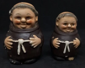Juego de 2 saleros y pimenteros vintage, Goebel, FRIAR TUCK MONK, con Alemania 2,5" - Imagen 1 de 5