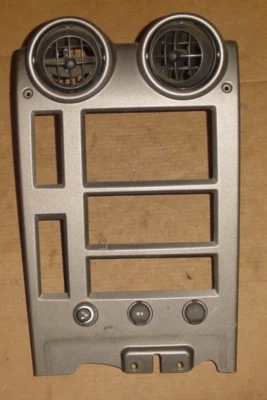 03 04 05 06 07 Hummer H2 SUV calefacción/radio tablero embellecedor bisel PLATEADO Foto 1 de 4