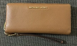 Michael Kors Jet Set Wallet, Large - Brown Zip Around Wallet  - Picture 1 of 3