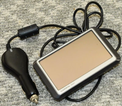 Garmin nüvi 260W Automotive Mountable GPS Navigator w/ 12 Power Supply Cord - Image 1 of 4