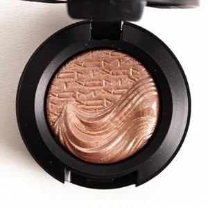 MAC Extra Dimensionb Eye Shadow SWEET HEAT 0.04 oz NIB Soft Peach Pinky Brown - Picture 1 of 3