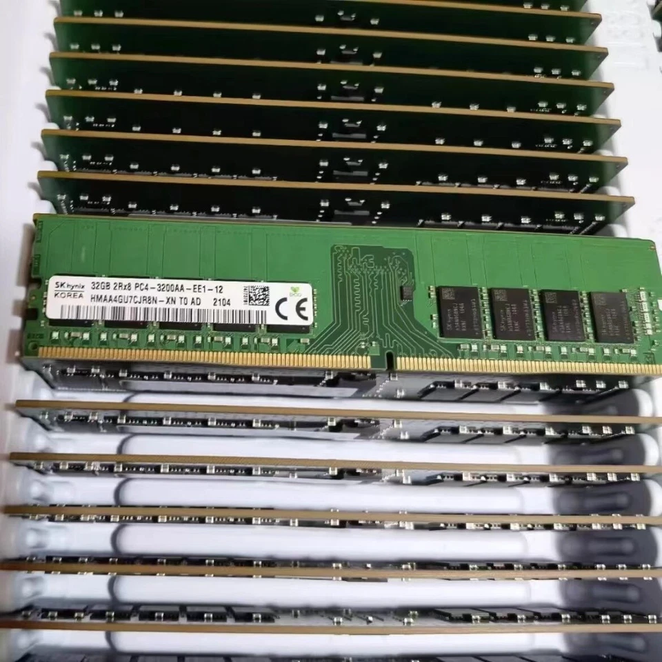 SK hynix 32G 2RX8 PC4-3200AA-EE1 ECC HMAA4GU7CJR8N-XN DDR4 Memory - Image 1 of 1