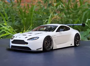 AUTOart 1/18 Scale Aston Martin Vantage V12 GT3 White Diecast Car Model Toy - Picture 1 of 7