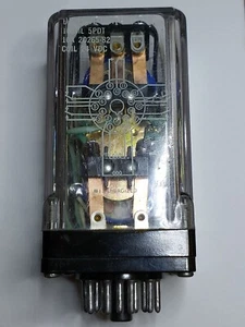 NOS - RELÉ DE ENGANCHE DELTROL 20265-82 24V bobina 10A 20 pines - Imagen 1 de 2