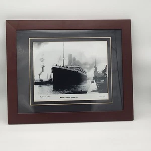 "RMS Titanic Departs" Druck handsigniert von Survivor Millvina Dean limitierte Auflage - Bild 1 von 9