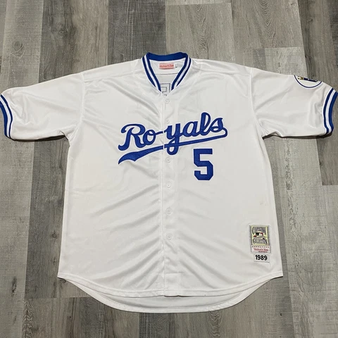 Vintage George Brett Kansas City Royals #5 Mitchell & Ness 1989 White Jersey 56 Cover