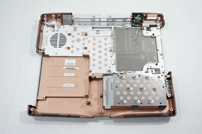 260611-001 - Compaq Base Cover Evo N180 - Image 1 of 2