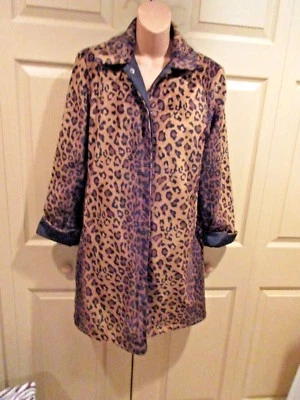 ANNE KLEIN WOMENS JACKET SIZE SMALL REVERSIBLE ANIMAL PRINT *BEAUTIFUL COAT* - Image 1 of 4