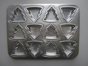 Wilton Petite Weihnachtsbaum 12 Form Aluminium Feiertag Pfanne 2105-8463 Vintage 1994 - Bild 1 von 3