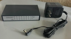 Premier Mini Port 10/100 8-Port Mini Lan Network Plug-n-Play Switch PT-6008G - Picture 1 of 7
