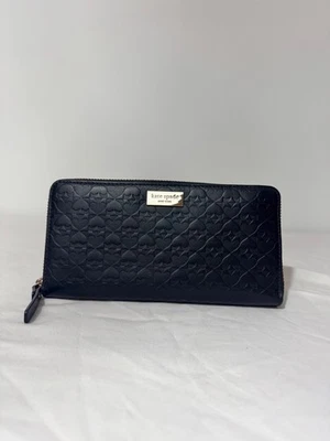 Kate Spade 黑色皮革钱包 Penn Place 压花 Neda 零售 $159 — 第 1/4 张图片